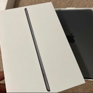 BRAND NEW!!!! iPad Mini MAKE ME AN OFFER